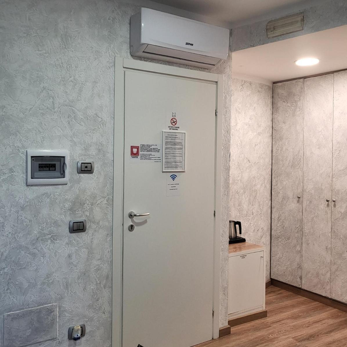 Illuvia 2 Affitta Camere コルナレード エクステリア 写真